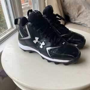 Under Armor HeatGear Baseball Cleats Youth Size 5